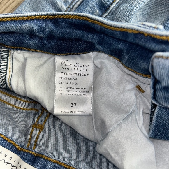 KanCan Signature Mid-Rise Ankle Skinny Jean - Picture 7 of 9